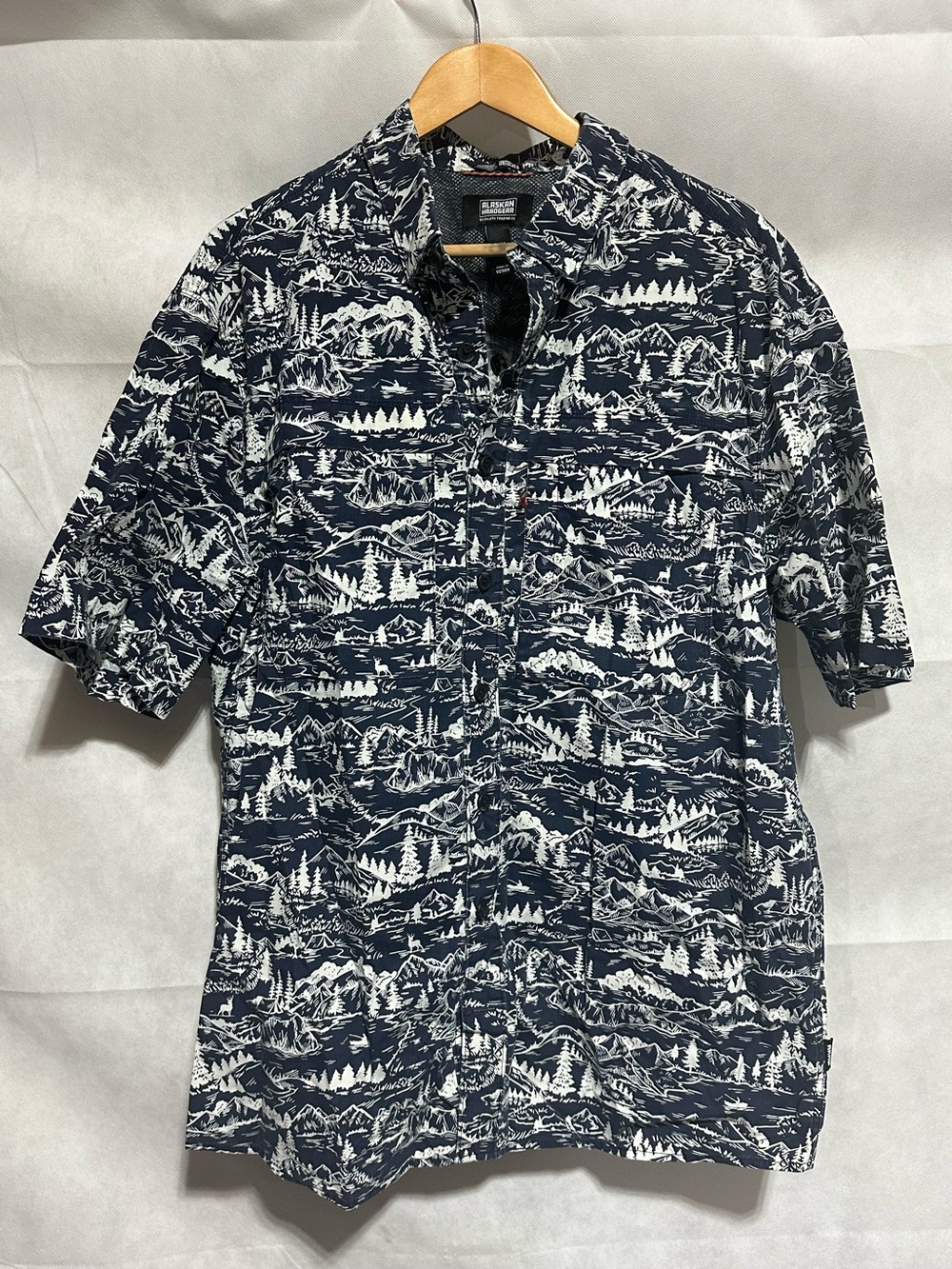 Alaskan Hardgear Duluth Trading Untucked Mens L Tall Vented AOP Gorpcore Outdoor